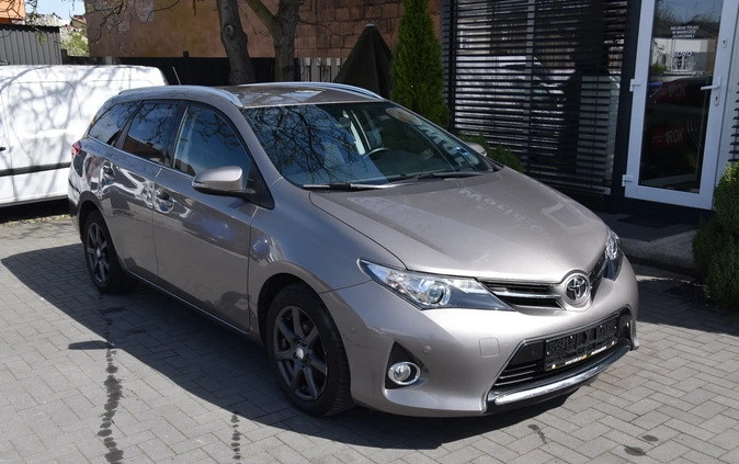 Toyota Auris cena 43999 przebieg: 123036, rok produkcji 2013 z Ścinawa małe 254